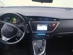 Biały Używany 2015 Toyota Auris Hybrid Kombi | 35 000 zł (Super Cena)