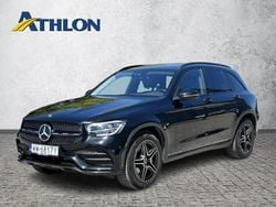 Czarny (metalik) Używany 2022 Mercedes GLC200 SUV | 170 900 zł (Uczciwa cena)
