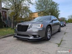 Szary Używany 2011 Lancia Thema Sedan/Limuzyna | 43 900 zł