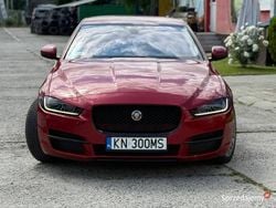 Bordowy Używany 2016 Jaguar XE Sedan/Limuzyna | 44 900 zł (Dobra cena)