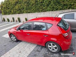 Czerwony Używany 2010 Hyundai i30 Sedan/Limuzyna | 11 300 zł (Dobra cena)