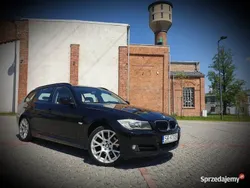 Czarny Używany 2012 BMW 320 Sedan/Limuzyna | 27 400 zł