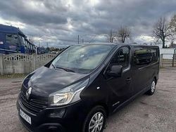 Czarny Używany 2017 Renault Trafic Van | 38 900 zł (Super Cena)