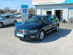 Niebieski ciemny (metalik) Używany 2021 VW Passat Sedan/Limuzyna | 67 398 zł (Super Cena)