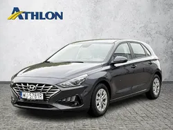 Szary (metalik) Używany 2023 Hyundai i30 Hatchback | 59 000 zł (Dobra cena)