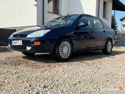 Niebieski Używany 2000 Ford Focus Sedan/Limuzyna | 2900 zł (Dość drogi)