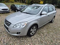 Srebrny (metalik) Używany 2008 Kia Ceed Hatchback | 6900 zł (Super Cena)