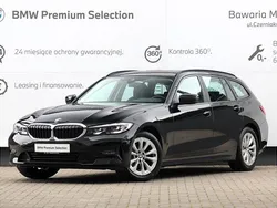 Black 2 Używany 2019 BMW 320 Advantage Kombi | 129 900 zł