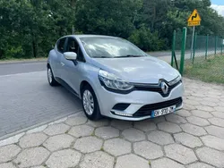 Srebrny (metalik) Używany 2016 Renault Clio IV Hatchback | 29 000 zł (Dobra cena)