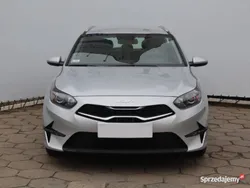 Srebrny Używany 2021 Kia Ceed Kombi | 65 999 zł (Uczciwa cena)