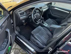 Czarny Używany 2017 Skoda Superb Kombi | 65 900 zł (Uczciwa cena)