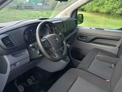 Używany 2022 Opel Vivaro Van | 81 000 zł (Dość drogi)