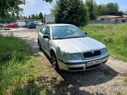 Srebrny Używany 2002 Skoda Octavia Hatchback | 2300 zł