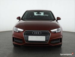 Czerwony Używany 2017 Audi A4 Sedan/Limuzyna | 72 999 zł (Uczciwa cena)
