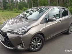 Szary Używany 2017 Toyota Yaris Hybrid Hatchback | 49 999 zł (Dobra cena)