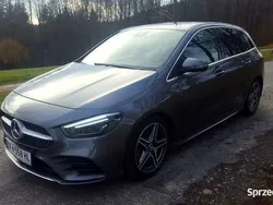 Szary Używany 2019 Mercedes B180 AMG Minivan | 119 900 zł