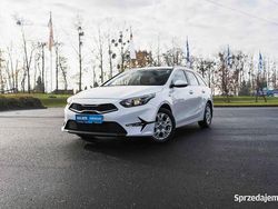 Biały Używany 2023 Kia Ceed Kombi | 79 999 zł (Uczciwa cena)