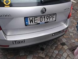 Srebrny Używany 2017 Skoda Octavia Kombi | 19 999 zł (Uczciwa cena)