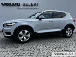 Srebrny Używany 2022 Volvo XC40 SUV | 129 900 zł (Uczciwa cena)