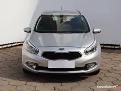 Srebrny Używany 2015 Kia Ceed Kombi | 31 999 zł (Uczciwa cena)