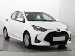 Biały Używany 2022 Toyota Yaris Hatchback | 59 999 zł (Uczciwa cena)