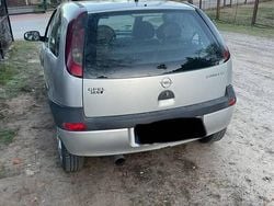 Srebrny Używany 2002 Opel Corsa Hatchback | 3000 zł (Uczciwa cena)