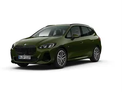 Sanremo green metallic metalizowany Używany 2022 BMW 218 Shadowline Minivan | 119 900 zł (Dość drogi)