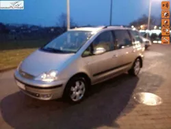 Złoty (metalik) Używany 2004 Ford Galaxy Ghia Minivan | 11 900 zł