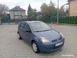 Granatowy Używany 2005 Ford Fiesta Hatchback | 4900 zł (Uczciwa cena)