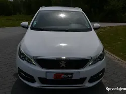 Biały Używany 2020 Peugeot 308 Kombi | 32 800 zł (Dobra cena)