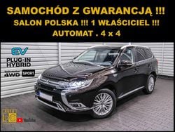 Czarny (metalik) Używany 2020 Mitsubishi Outlander P-HEV SUV | 105 555 zł (Uczciwa cena)