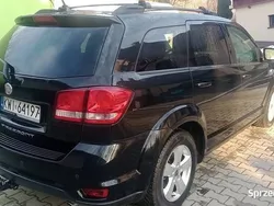 Czarny Używany 2011 Fiat Freemont SUV | 28 000 zł (Uczciwa cena)