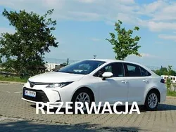 Biały Używany 2019 Toyota Corolla Sedan/Limuzyna | 51 555 zł (Dobra cena)