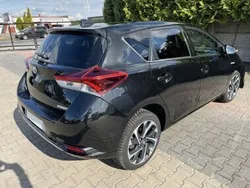 Czarny Używany 2017 Toyota Auris Hybrid Hatchback | 26 500 zł