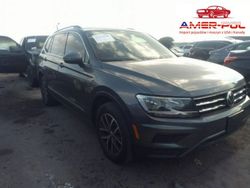 Szary Używany 2020 VW Tiguan SE SUV | 89 000 zł