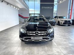 Czarny (metalik) Używany 2017 Mercedes E220 Kombi | 112 900 zł (Drogi)