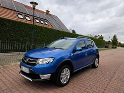 Niebieski ciemny (metalik) Używany 2015 Dacia Sandero Stepway Hatchback | 19 900 zł (Dobra cena)