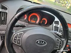 Srebrny Używany 2007 Kia Ceed Hatchback | 8999 zł (Drogi)