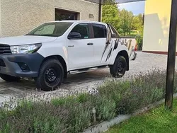 Biały Używany 2020 Toyota HiLux Pickup | 100 000 zł