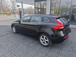 Czarny Używany 2015 Volvo V40 Kombi | 37 000 zł (Uczciwa cena)