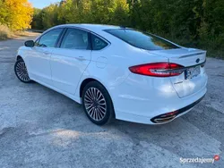 Biały Używany 2018 Ford Fusion Titanium Sedan/Limuzyna | 68 900 zł