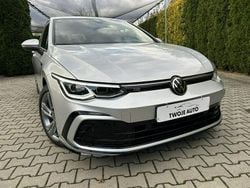 Srebrny (metalik) Używany 2021 VW Golf VIII R-line Hatchback | 89 900 zł (Uczciwa cena)