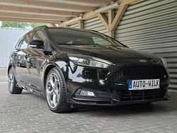 Czarny Używany 2018 Ford Focus ST Hatchback | 69 900 zł (Dość drogi)