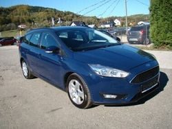 Niebieski Używany 2015 Ford Focus Kombi | 21 900 zł (Dobra cena)