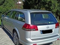 Srebrny Używany 2008 Opel Vectra Kombi | 8800 zł (Dobra cena)