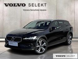 Czarny Używany 2024 Volvo V60 CC Kombi | 229 900 zł
