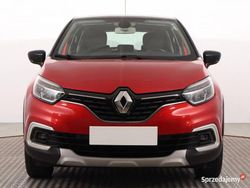 Czerwony Używany 2017 Renault Captur SUV | 44 999 zł (Uczciwa cena)