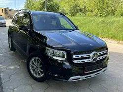 Czarny (metalik) Używany 2021 Mercedes 180 Sedan/Limuzyna | 105 999 zł