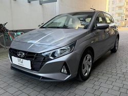 Beżowy (metalik) Używany 2021 Hyundai i20 Hatchback | 46 800 zł (Dobra cena)