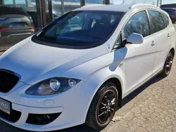 Biały Używany 2007 Seat Altea XL Minivan | 16 900 zł (Uczciwa cena)